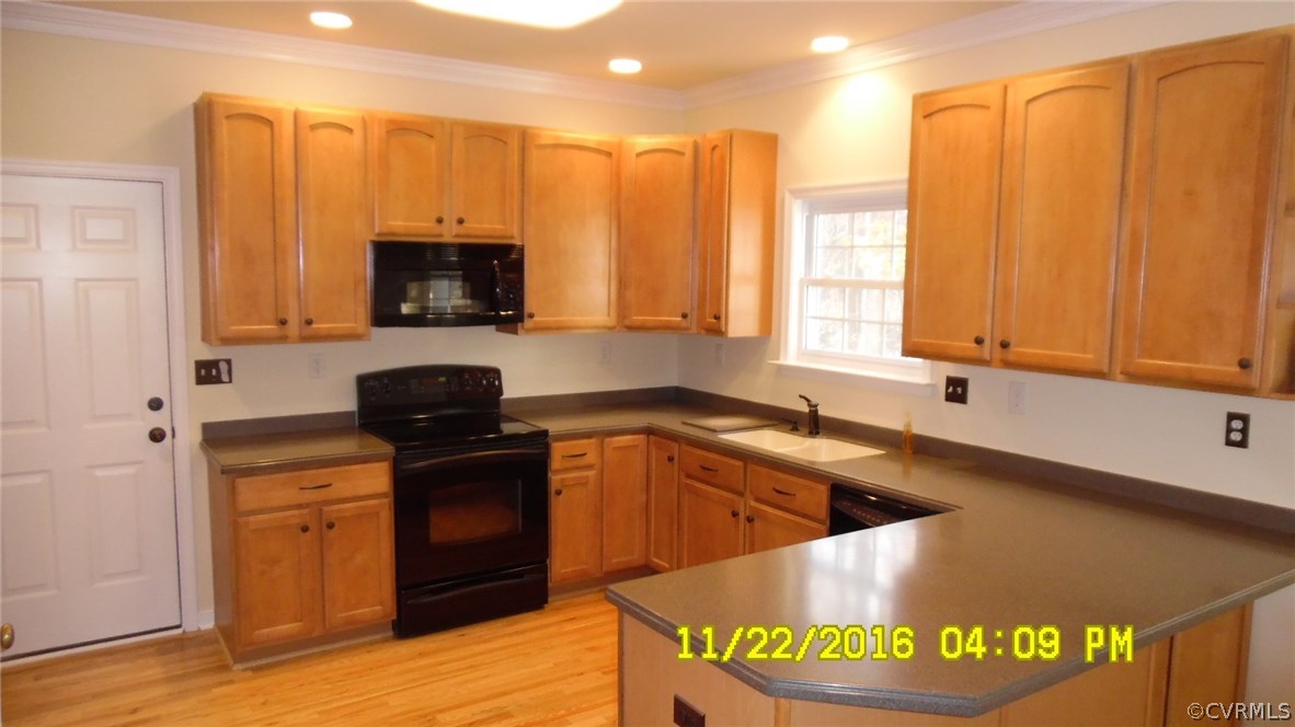 15263 Devonwood Road Montpelier, VA 23192 - Photo 2 of 35 Kitchen