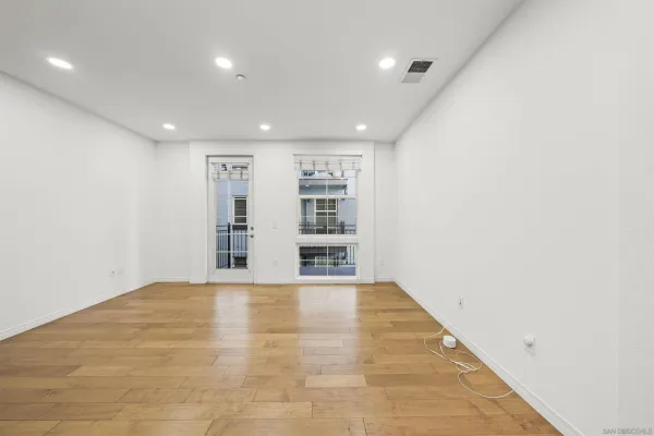 $3,895 | 3957 30th Street, Unit 320, San Diego, CA 92104