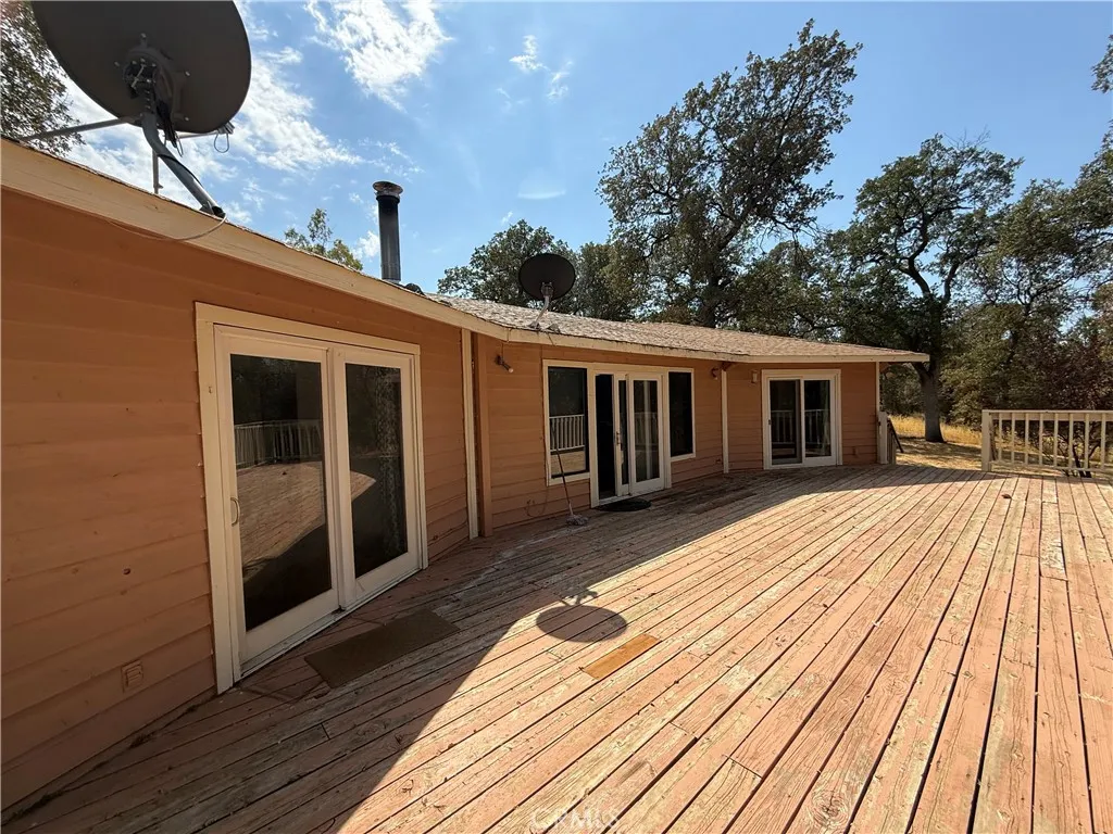 16185 Caribou Road Cottonwood, CA 96022 - Photo 12 of 21 deck view