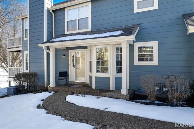 $214,900 | 3173 Autumn Trace Drive, Maryland Heights, MO 63043