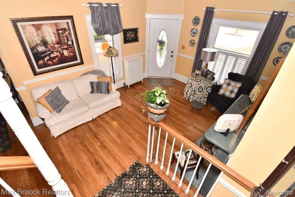 18 North Holcomb Road Clarkston, MI 48346 - Photo 24 of 55