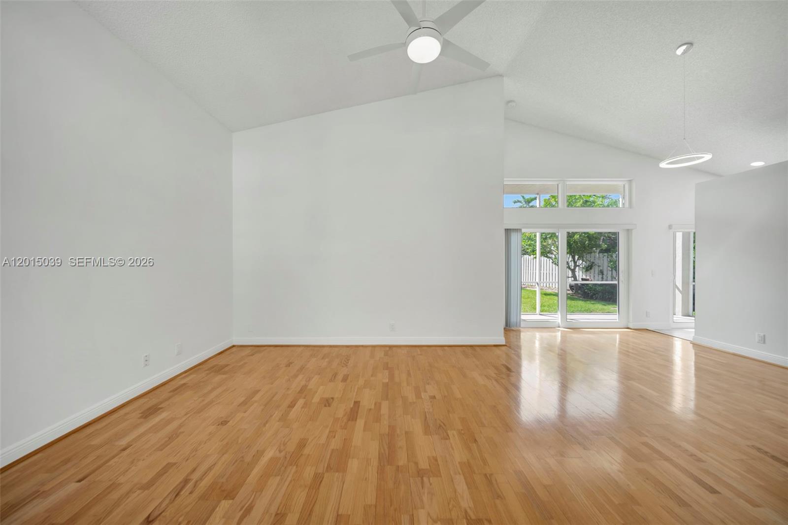 941 Briar Ridge Road Weston, FL 33327 - Photo 6 of 48