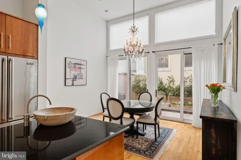 $1,575,000 | 218 Church Street, Philadelphia, PA 19106