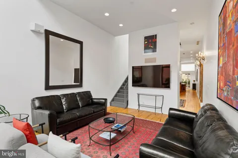 $1,575,000 | 218 Church Street, Philadelphia, PA 19106