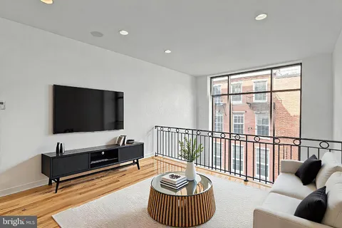 $1,575,000 | 218 Church Street, Philadelphia, PA 19106