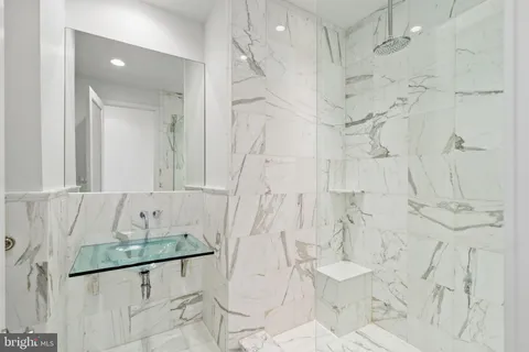 $1,575,000 | 218 Church Street, Philadelphia, PA 19106