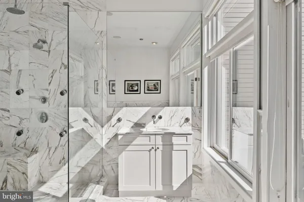 $1,575,000 | 218 Church Street, Philadelphia, PA 19106