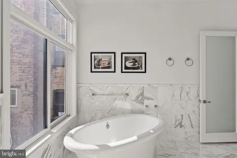 $1,575,000 | 218 Church Street, Philadelphia, PA 19106