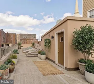 $1,575,000 | 218 Church Street, Philadelphia, PA 19106