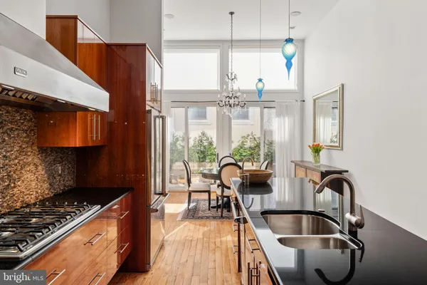 $1,575,000 | 218 Church Street, Philadelphia, PA 19106