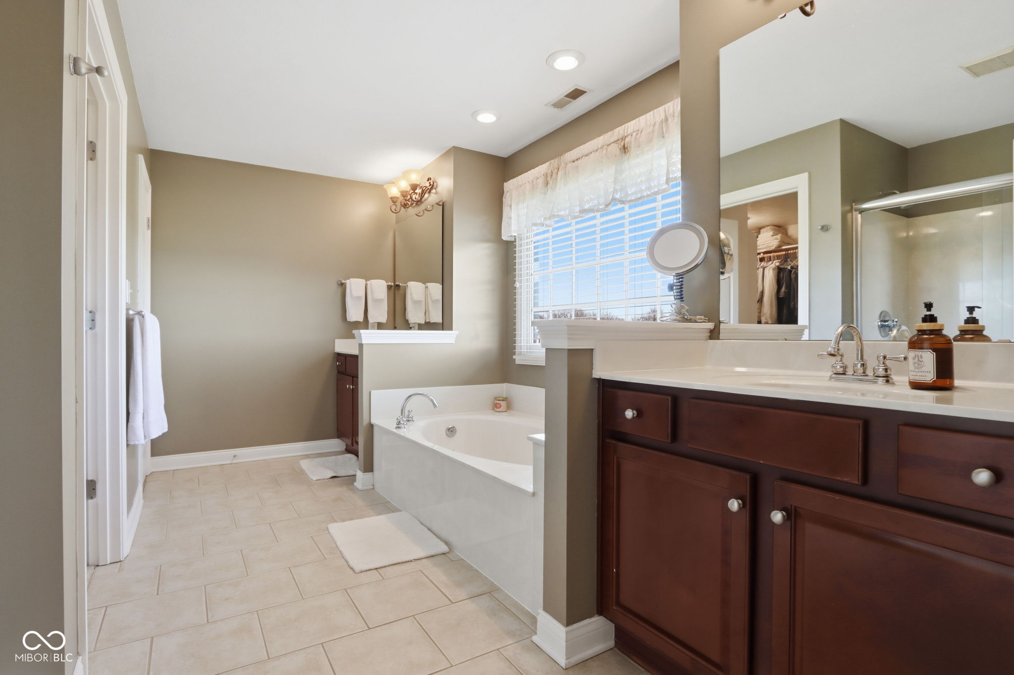 10852 Fairwoods Drive Fishers, IN 46037 - Photo 27 of 77