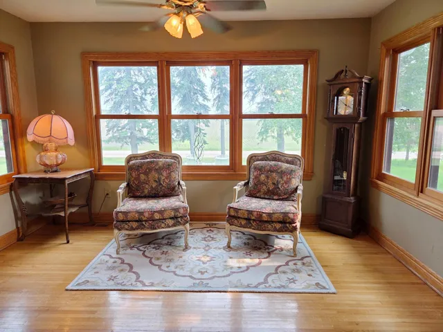 $820,000 | 17634 240th Street, Hutchinson, MN 55350