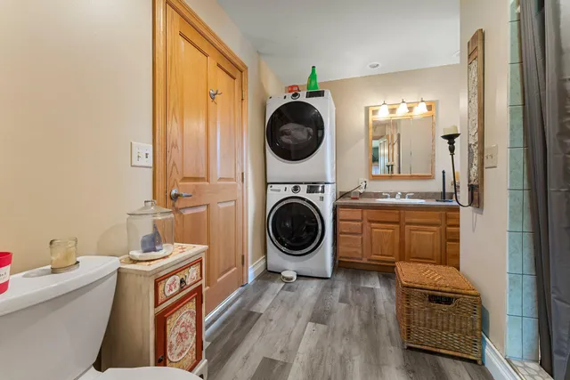 $820,000 | 17634 240th Street, Hutchinson, MN 55350