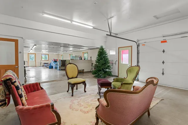 $820,000 | 17634 240th Street, Hutchinson, MN 55350