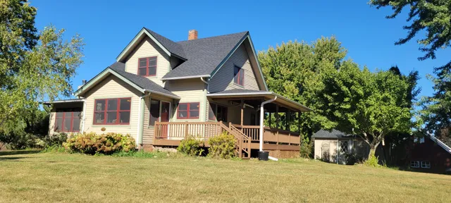 $820,000 | 17634 240th Street, Hutchinson, MN 55350