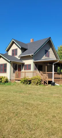 $820,000 | 17634 240th Street, Hutchinson, MN 55350