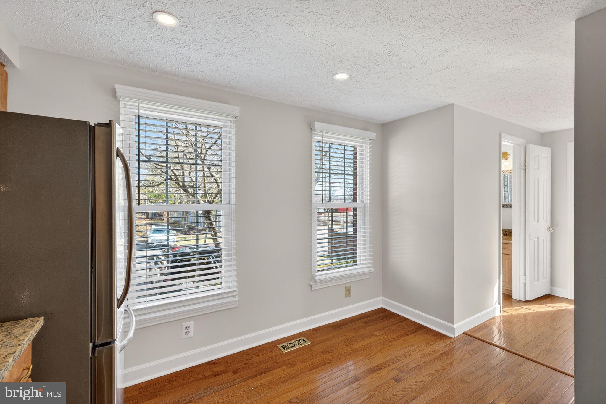 6178 Morning Glory Road Alexandria, VA 22310 - Photo 13 of 37