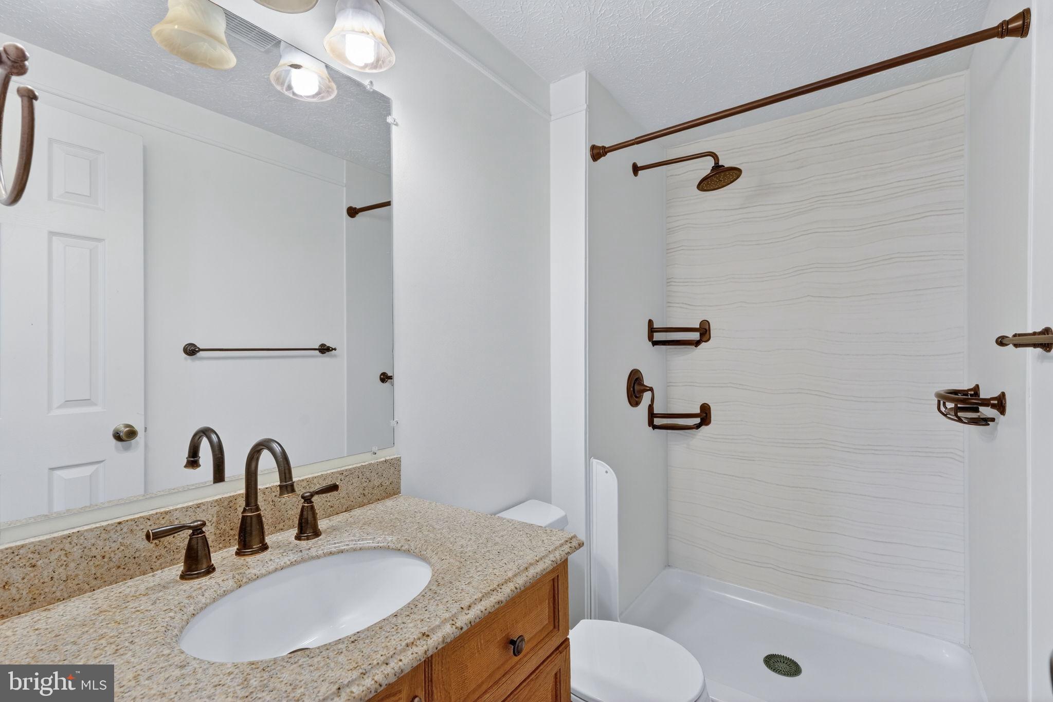 6178 Morning Glory Road Alexandria, VA 22310 - Photo 17 of 37