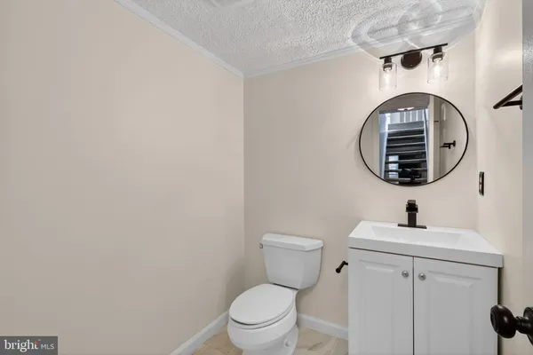 $3,350 | 6178 Morning Glory Road, Alexandria, VA 22310