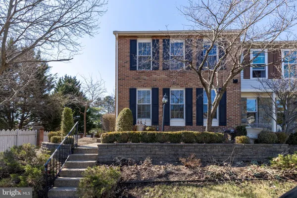 $3,350 | 6178 Morning Glory Road, Alexandria, VA 22310