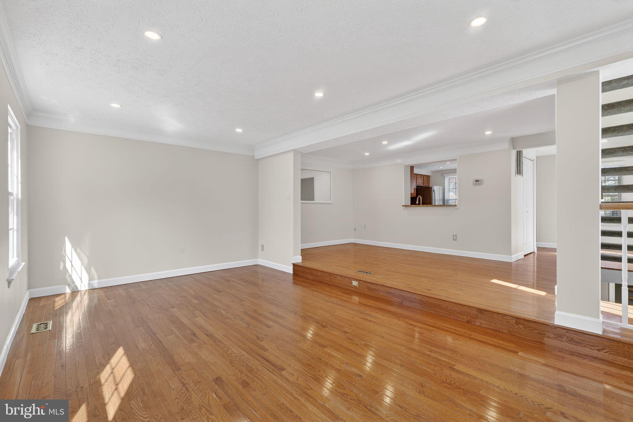 6178 Morning Glory Road Alexandria, VA 22310 - Photo 5 of 37