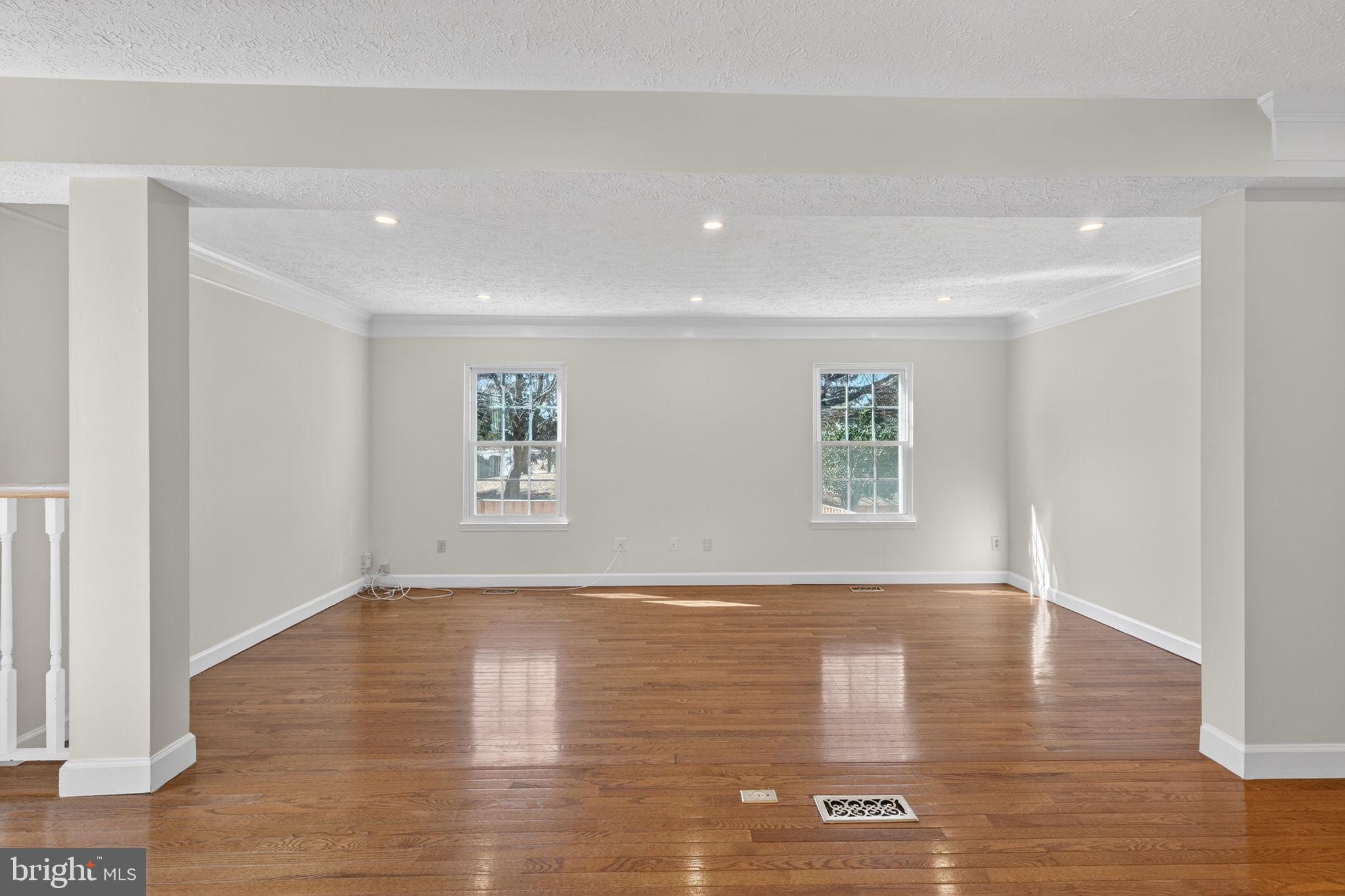 6178 Morning Glory Road Alexandria, VA 22310 - Photo 7 of 37