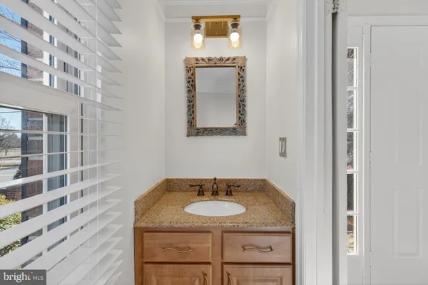 $3,350 | 6178 Morning Glory Road, Alexandria, VA 22310
