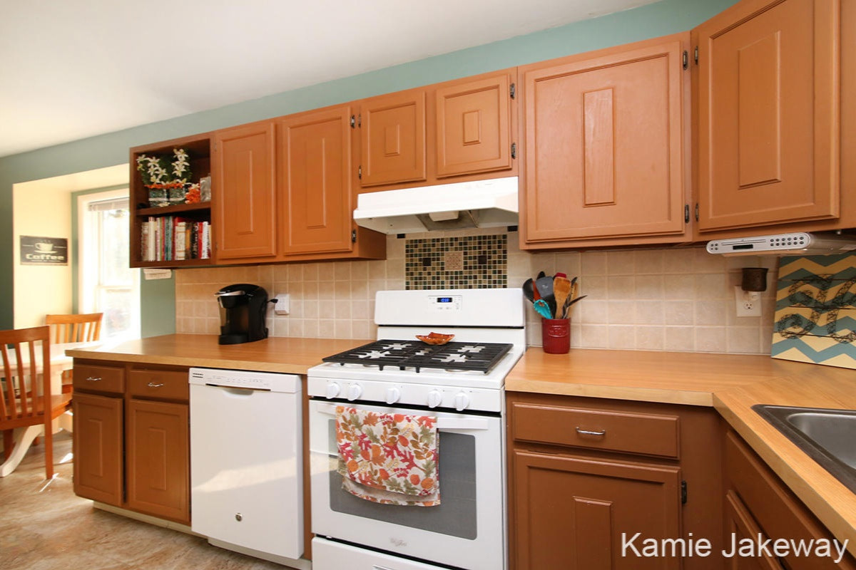 1141 Alderman Street Belding, MI 48809 - Photo 9 of 21 IMG_1552