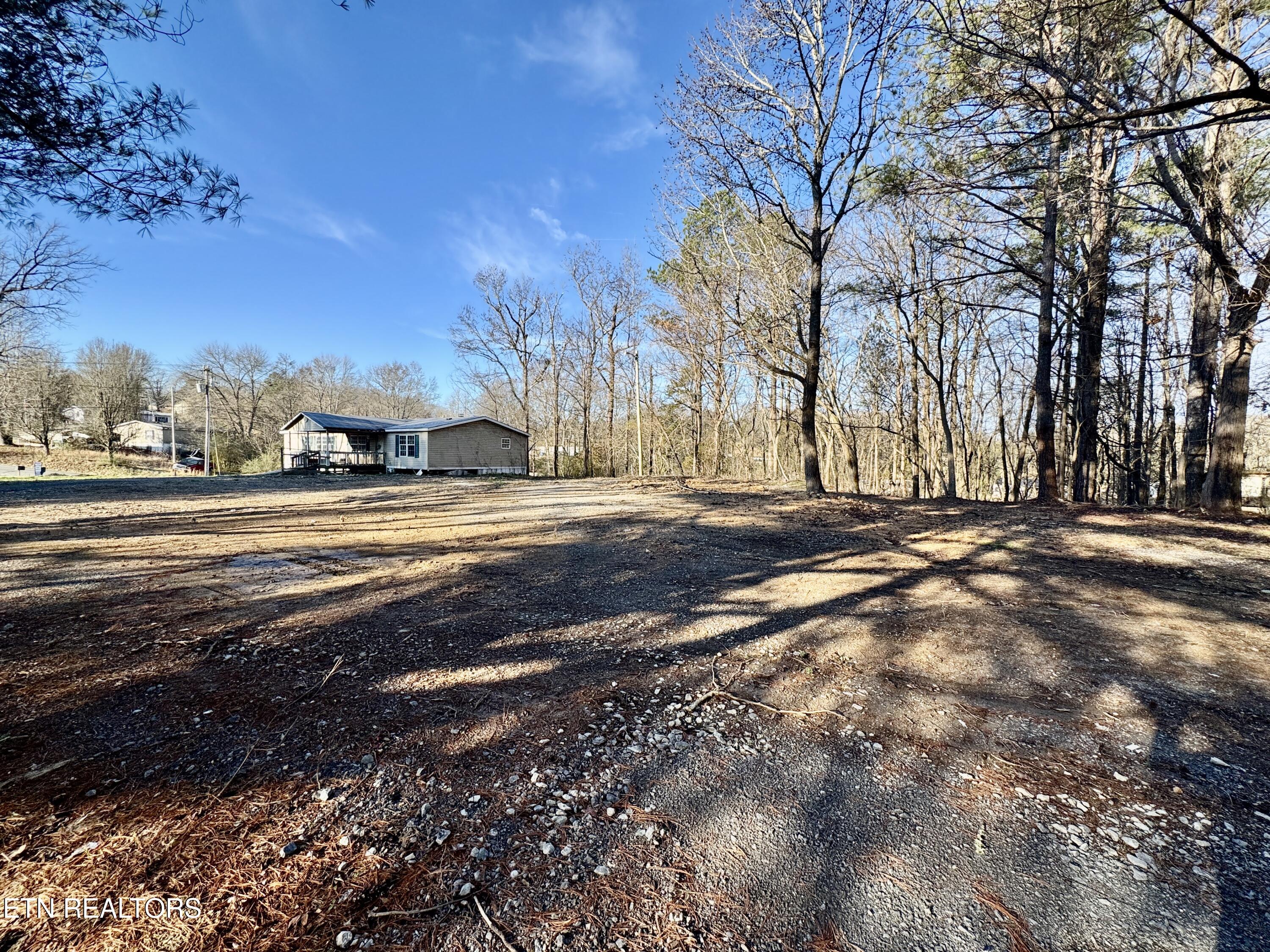 1265 Roberts Ridge Road Ten Mile, TN 37880 - Photo 11 of 43 11