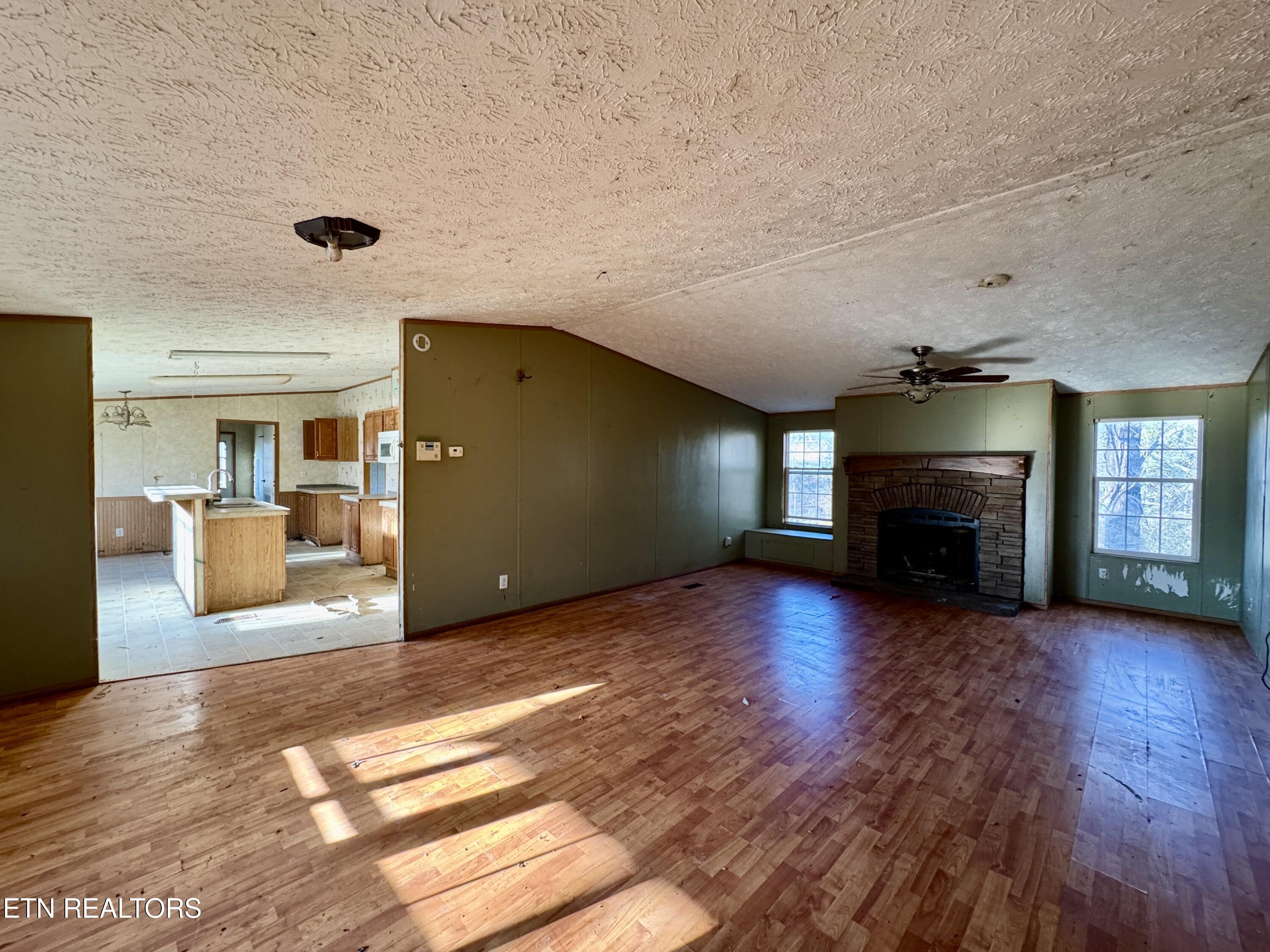 1265 Roberts Ridge Road Ten Mile, TN 37880 - Photo 18 of 43 18