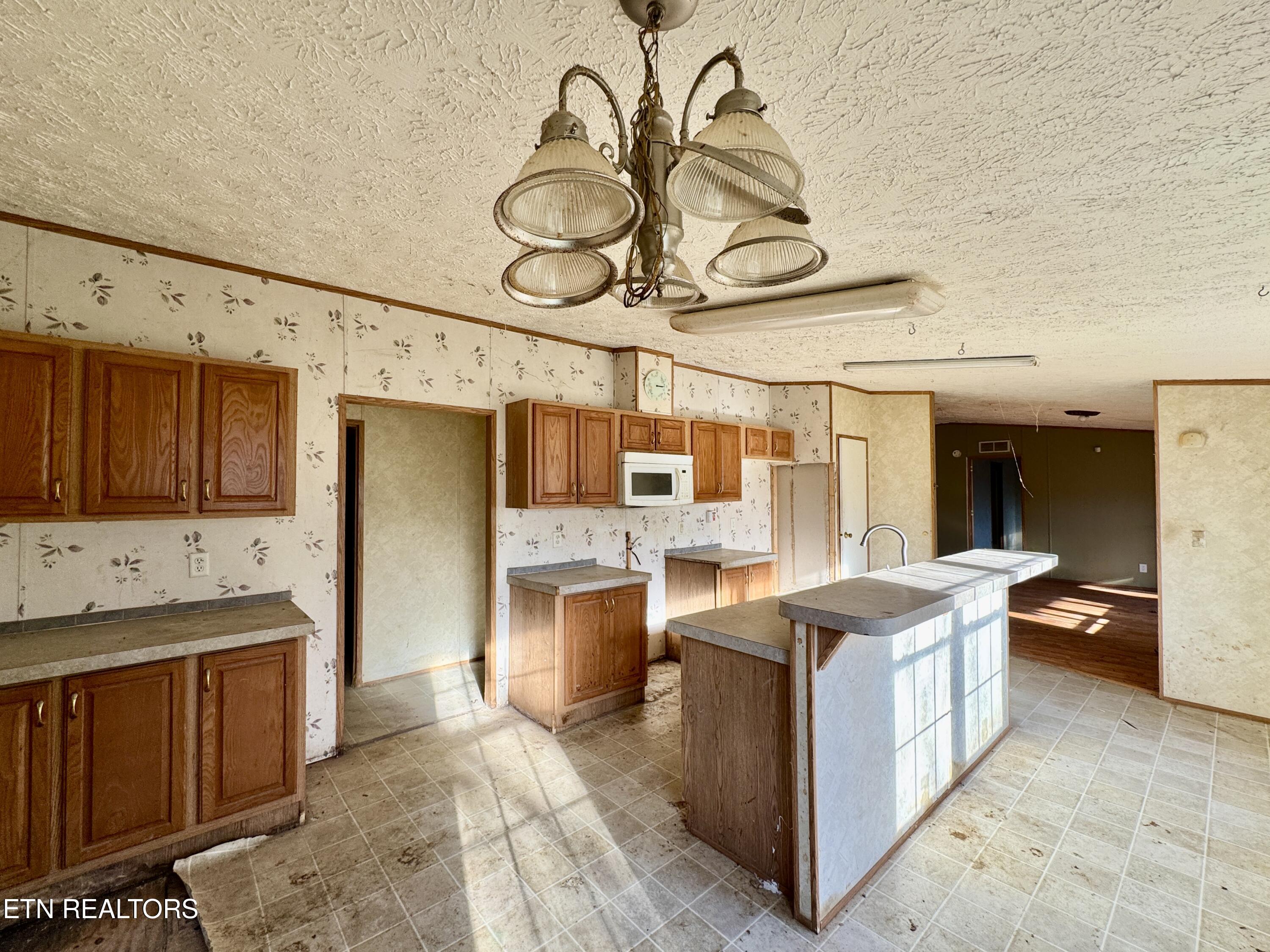 1265 Roberts Ridge Road Ten Mile, TN 37880 - Photo 25 of 43 25