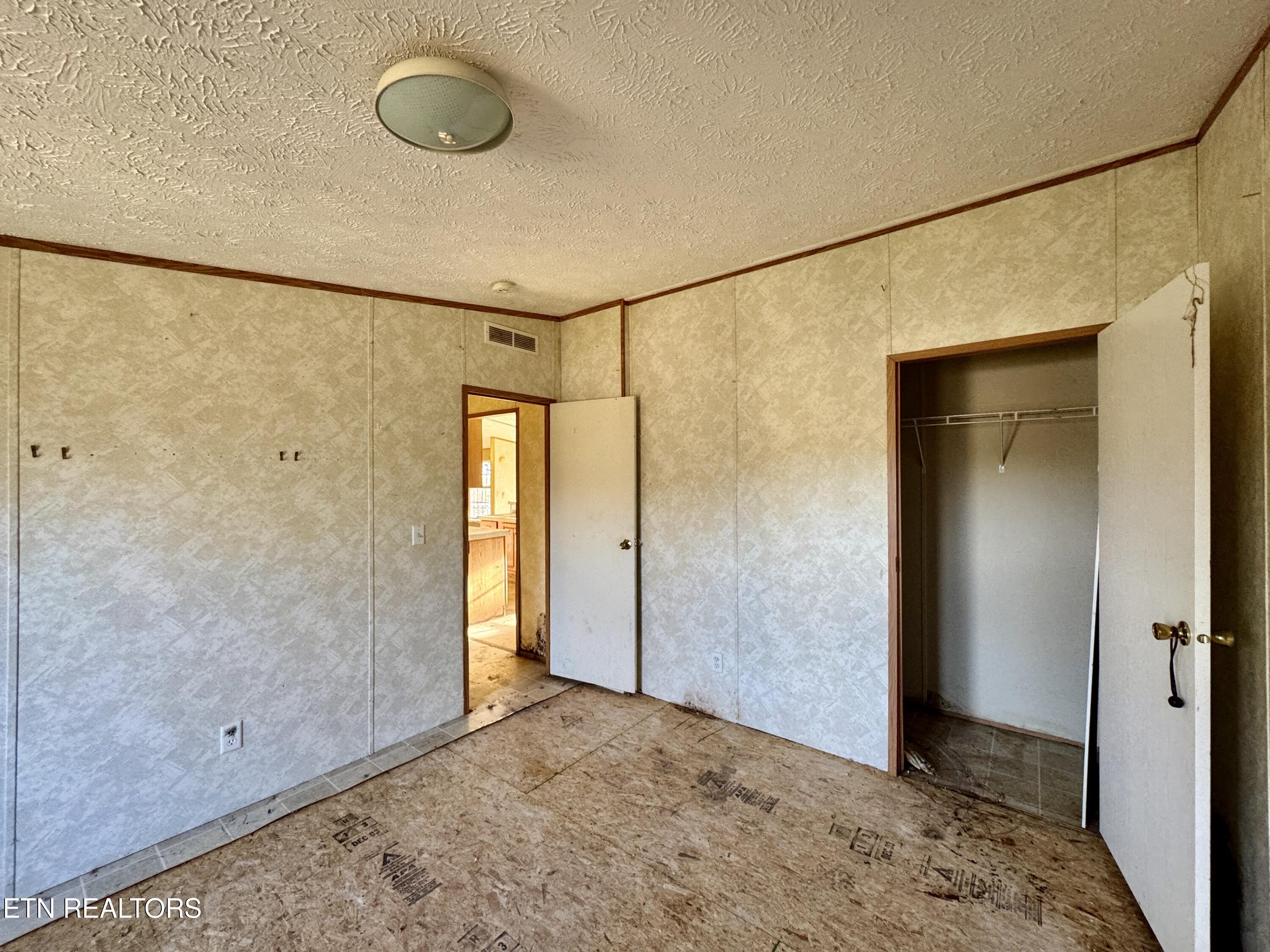 1265 Roberts Ridge Road Ten Mile, TN 37880 - Photo 38 of 43 38