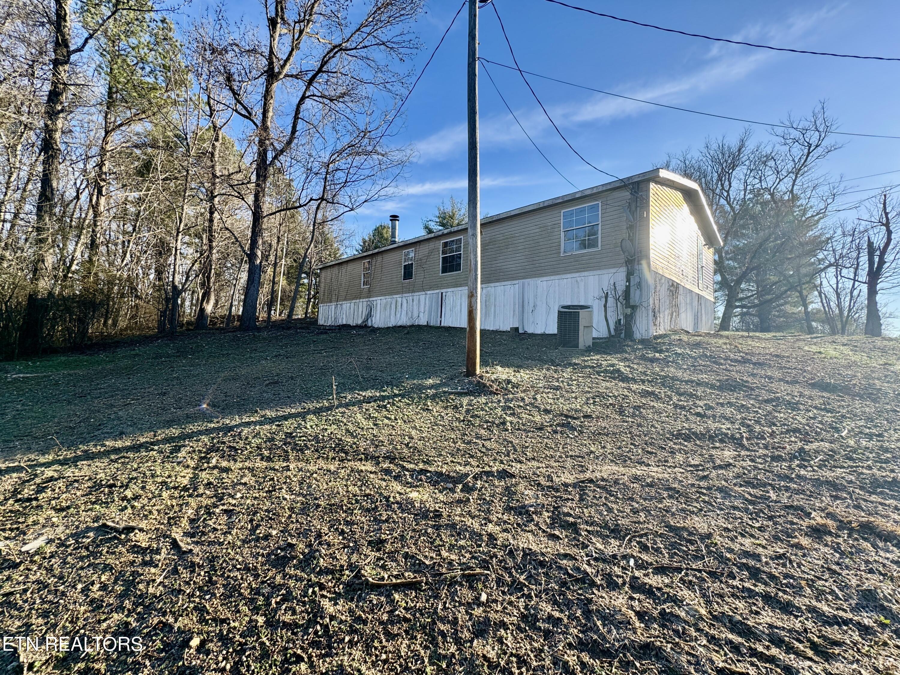 1265 Roberts Ridge Road Ten Mile, TN 37880 - Photo 4 of 43 4