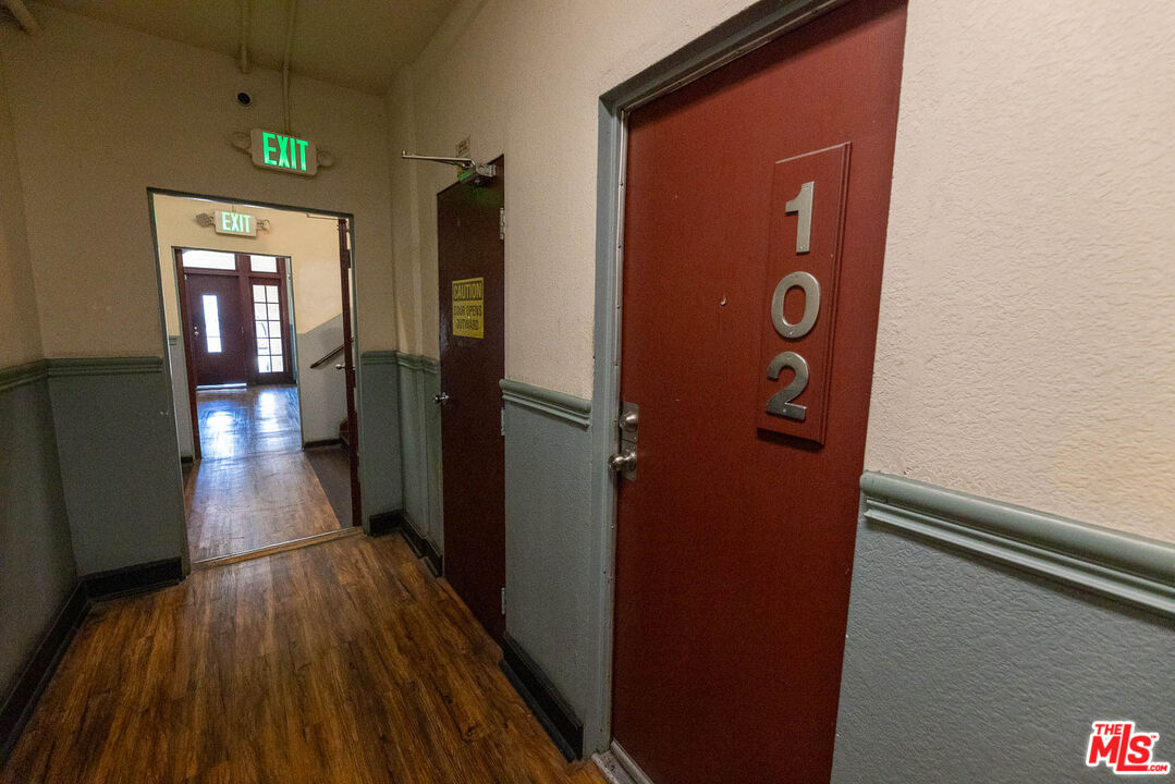 661 Shatto Place, Unit 102 Los Angeles, CA 90005 - Photo 11 of 16