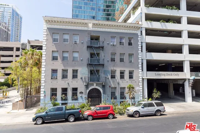 a car parked in front of a building