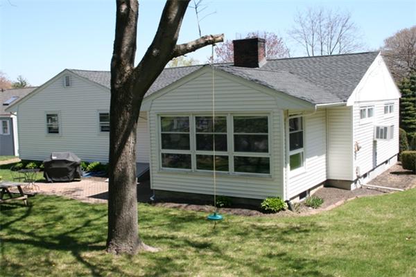 16 Robin Road Lynnfield, MA 01940 - Photo 12 of 13 Gallery Image 12