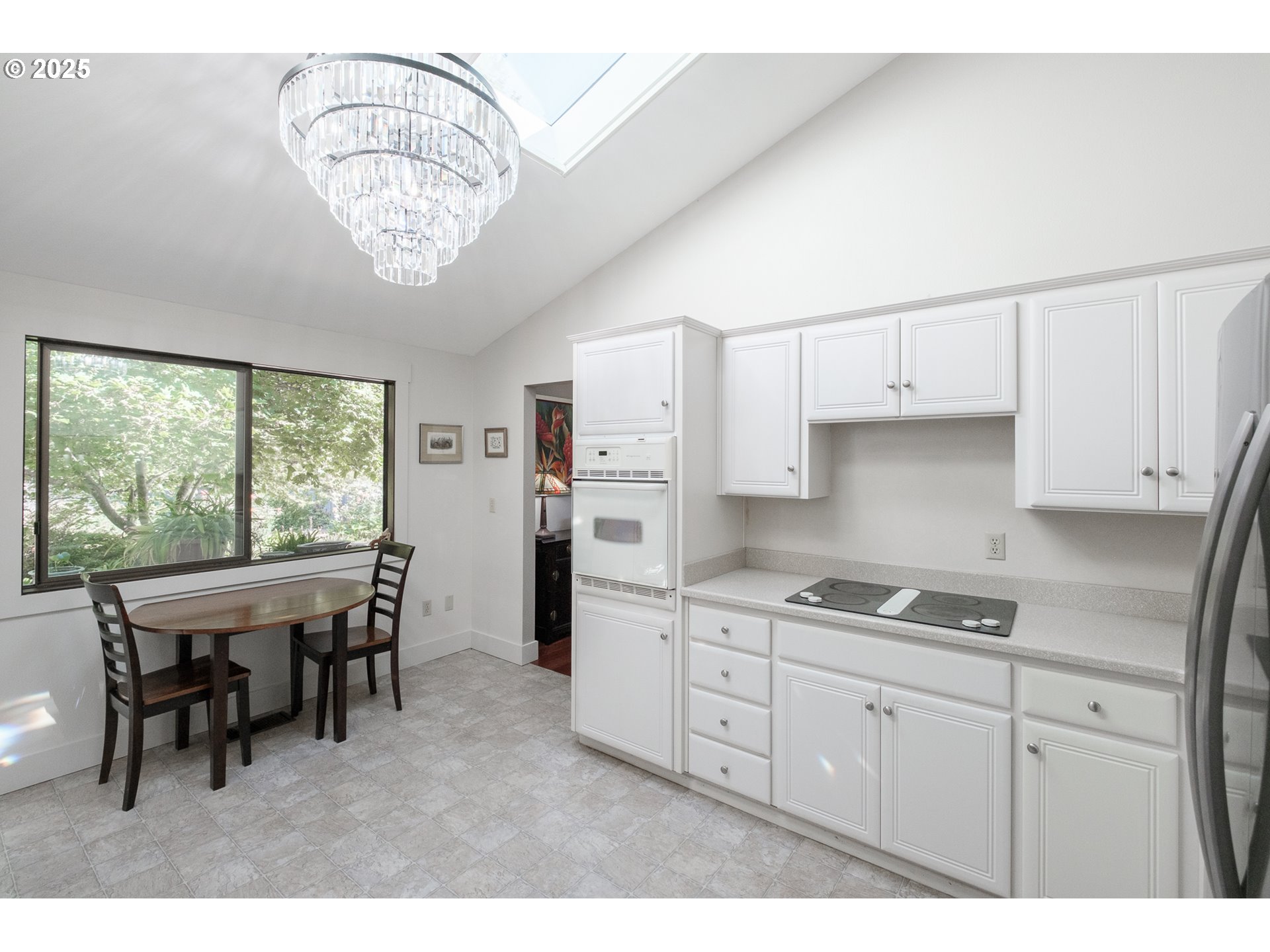 2941 Inland Drive South Salem, OR 97302 - Photo 11 of 40 Kitchen