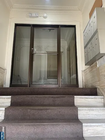 $2,150 | 734-736 Kearny Avenue, Unit 2, Kearny, NJ 07032