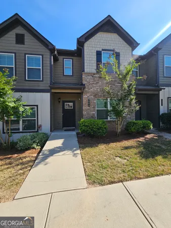 $2,250 | 3004 Bayrose Circle, Unit 102B, Atlanta, GA 30344