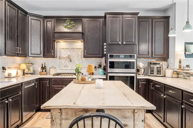 $1,100,000 | 420 East Wallum Lake Road, Burrillville, RI 02859