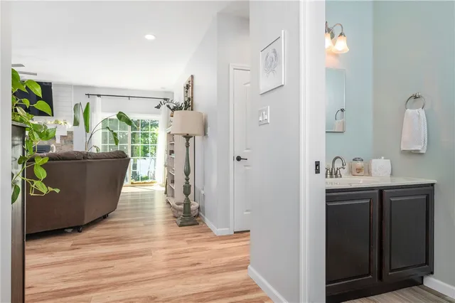 $1,100,000 | 420 East Wallum Lake Road, Burrillville, RI 02859