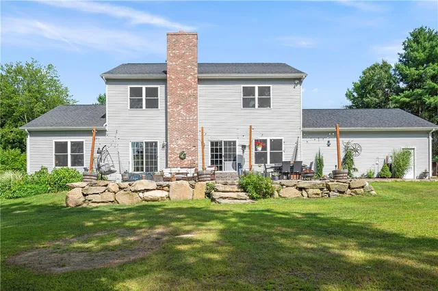 $1,100,000 | 420 East Wallum Lake Road, Burrillville, RI 02859