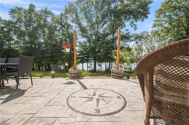 $1,100,000 | 420 East Wallum Lake Road, Burrillville, RI 02859