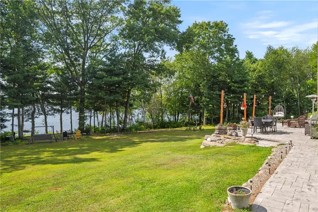 $1,100,000 | 420 East Wallum Lake Road, Burrillville, RI 02859