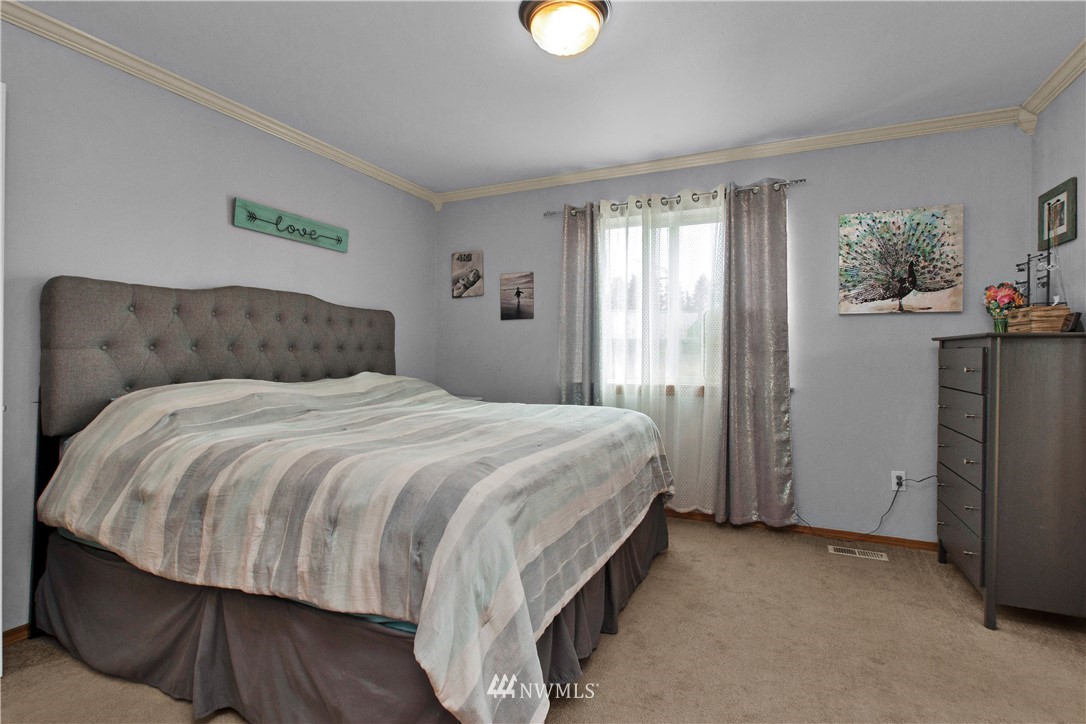 7233 Radius Loop Southeast Lacey, WA 98513 - Photo 11 of 22 Gallery Image 11