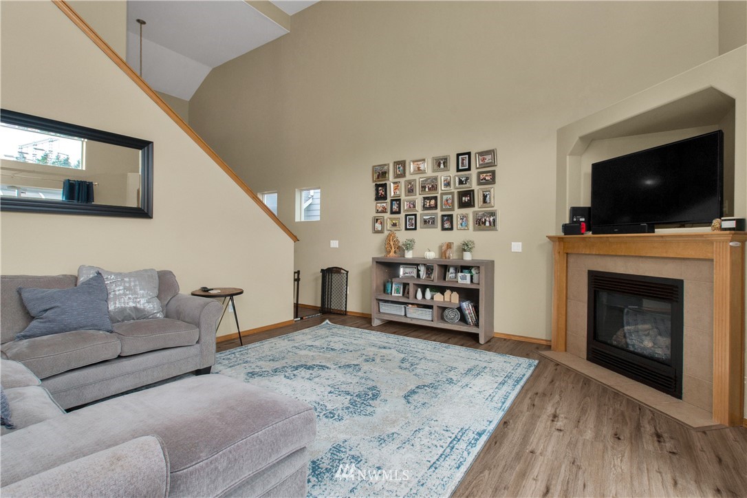 7233 Radius Loop Southeast Lacey, WA 98513 - Photo 3 of 22 Gallery Image 3