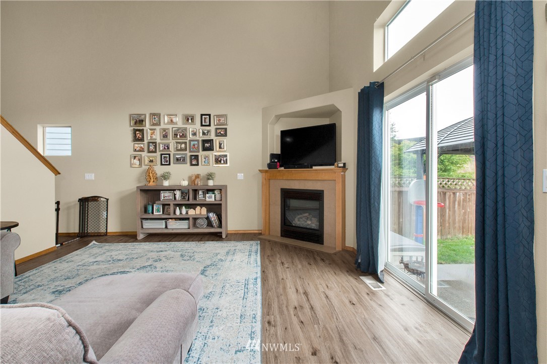 7233 Radius Loop Southeast Lacey, WA 98513 - Photo 5 of 22 Gallery Image 5