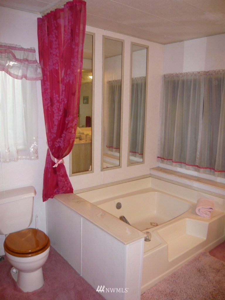 201 Union Avenue Southeast, Unit 135 Renton, WA 98059 - Photo 8 of 15 Gallery Image 8