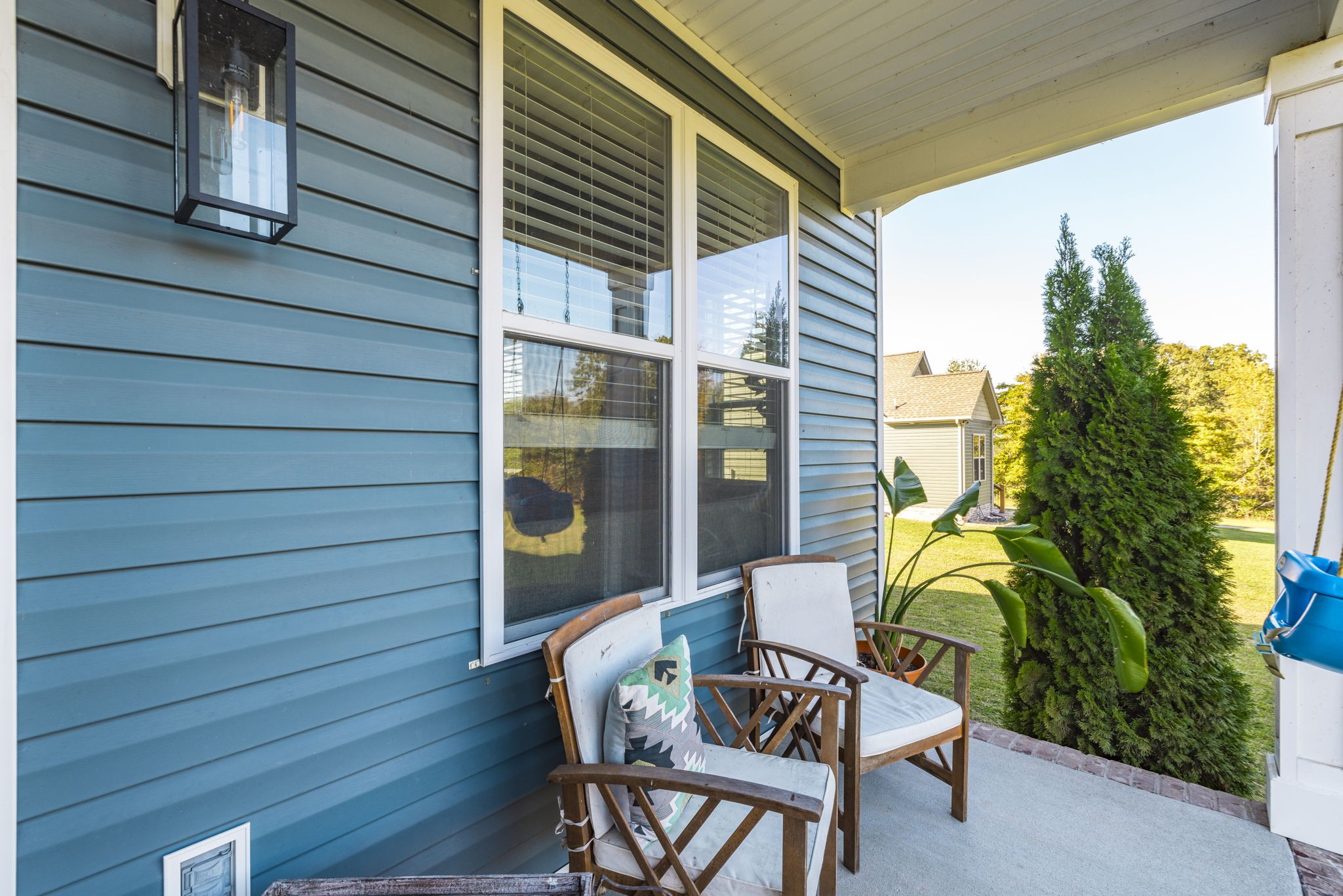 324 East Biggs Road Portland, TN 37148 - Photo 5 of 57 a view of balcony with a potted plant and outdoor seating