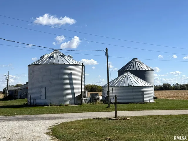 $264,500 | 2260 Knox Road 600 East, Wataga, IL 61488